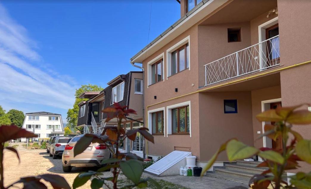 Premont Studios Ghimbav Extérieur photo