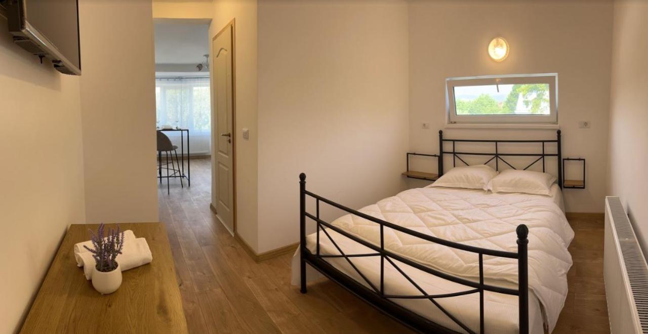 Premont Studios Ghimbav Extérieur photo